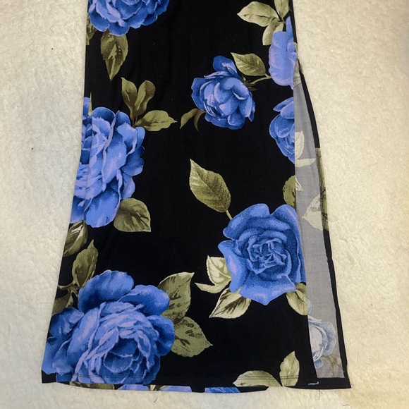 Maxi Floral Dress - Picture 3 of 3
